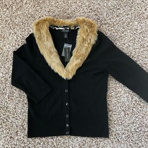 White House/Black Market NWT Ladies sweater sz M